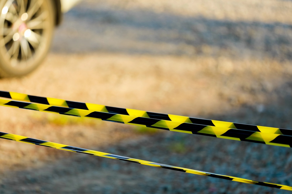Long Bch, CA – Pedestrian Injured After Being Struck by Vehicle Near E 17th St