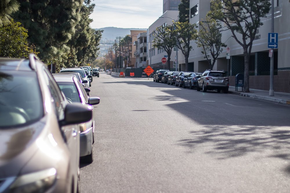 Lakewood, CA – Car Hits Pedestrian Near Elementary School on Centralia St