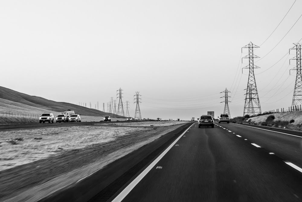 Santa Clara, CA – Injuries After 4 Vehicles Crash on Hwy 237 Near Great America Pkwy