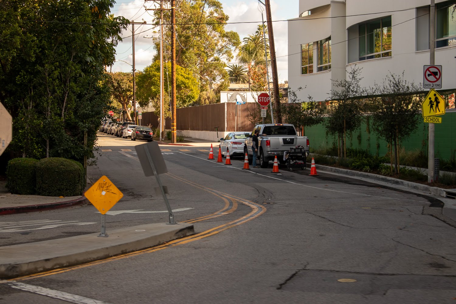 Palmdale, CA – Car Crash with Injuries on Lexington Ct Near 40th St E