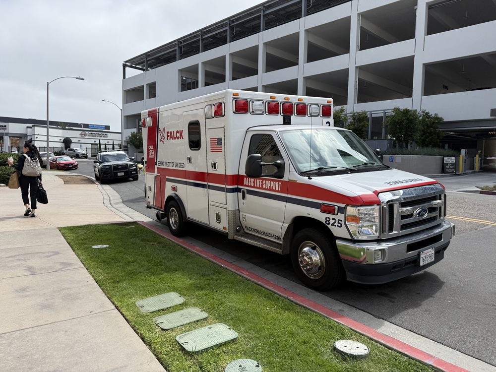 Palm Desert, CA – Two Hurt in Crash on I-10 EB Off-Ramp at Golf Center Pkwy